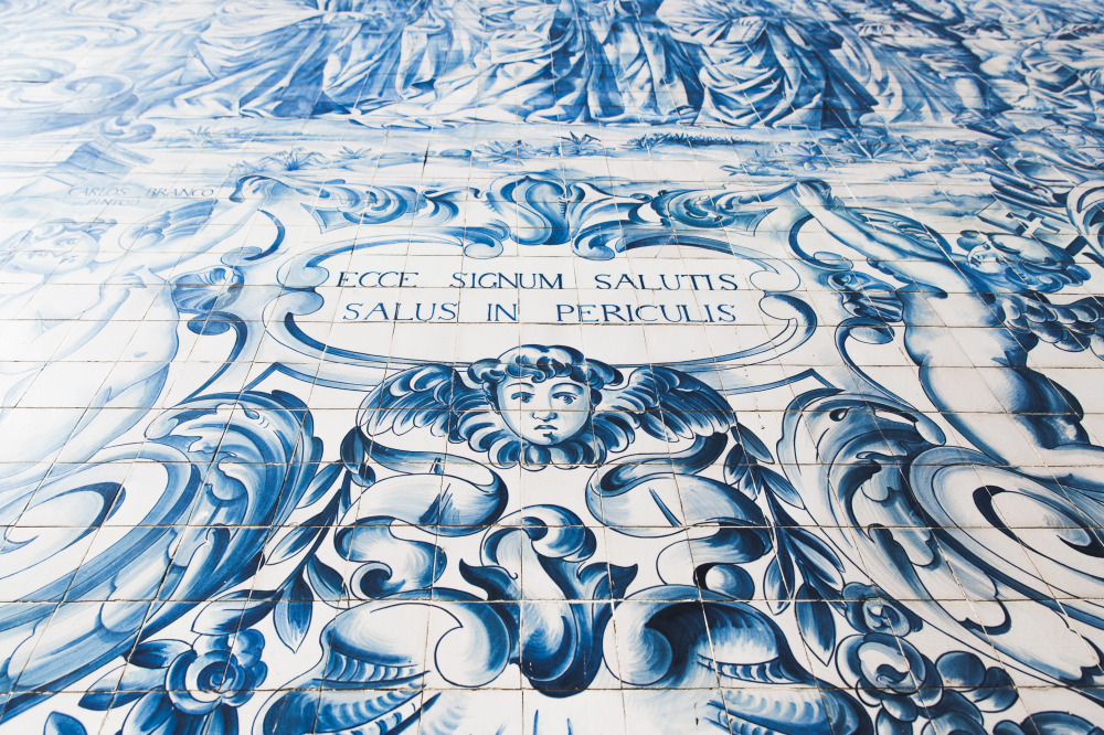 Azulejos da igreja do Carmo